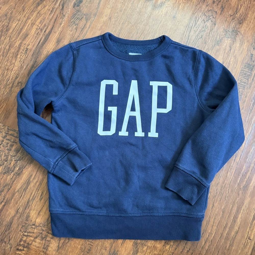 GAP Kids Boys S (6-7) Navy  Logo Crewneck Pullover Sweatshirt Casual Long Sleeve
